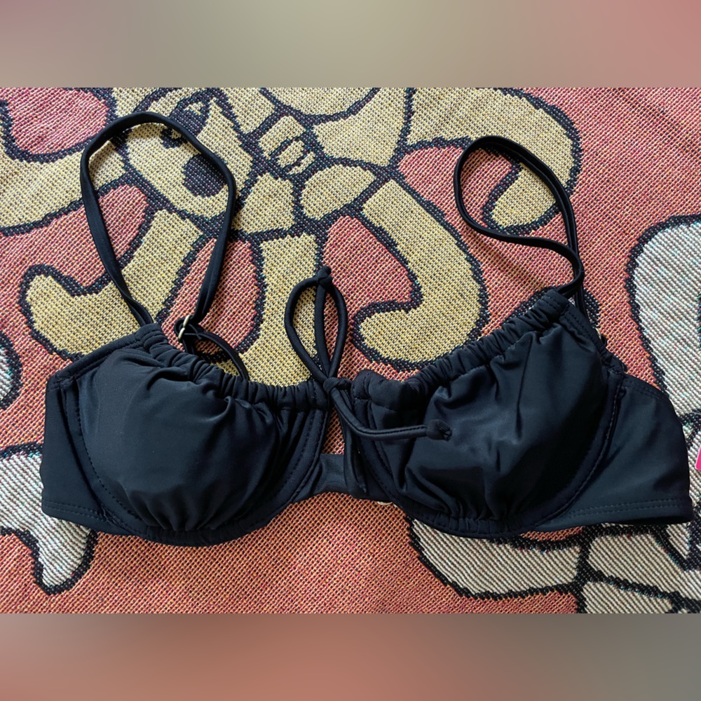 Women’s Swimsuit Top